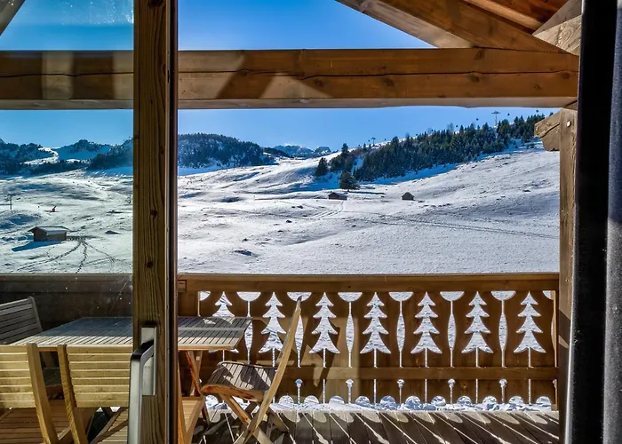 Luxurious Ski-in Ski-out Duplex On Slope *