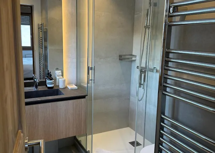 Апартаменты Luxurious Ski-in Ski-out Duplex On Slope