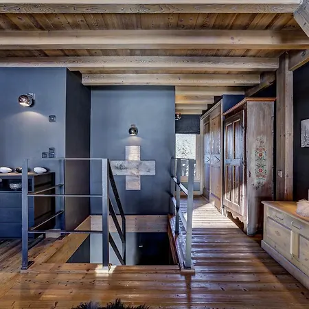 Luxurious Ski-in Ski-out Duplex On Slope Апартаменты *