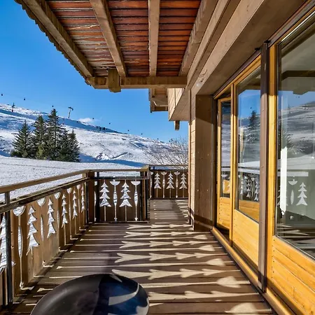 Luxurious Ski-in Ski-out Duplex On Slope Апартаменты *